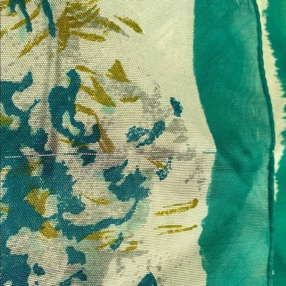 Vintage 26” x 26” Green Vintage Abstract Art City People Scenic View scarf - Picture 11 of 11